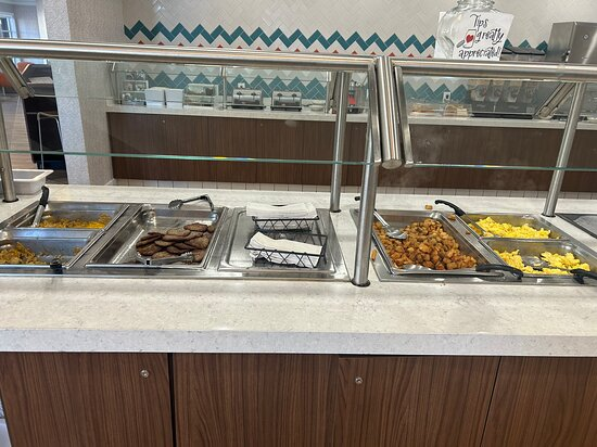 Image of a hotel breakfast buffet.