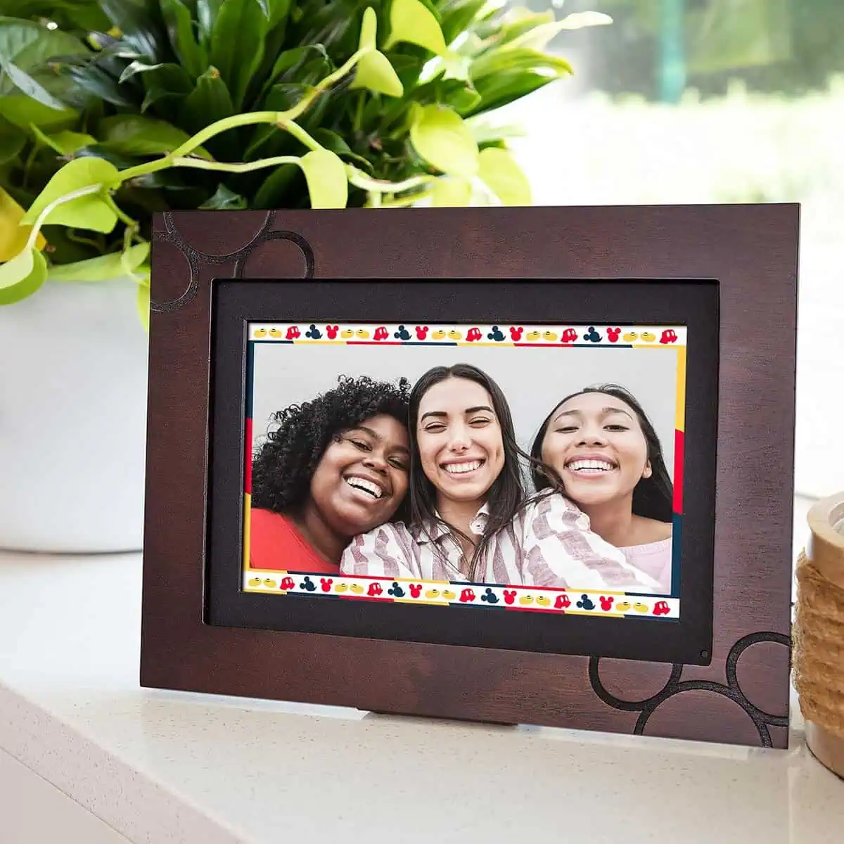 Digital Photo Frame (Disney Mickey Mouse PhotoShare)